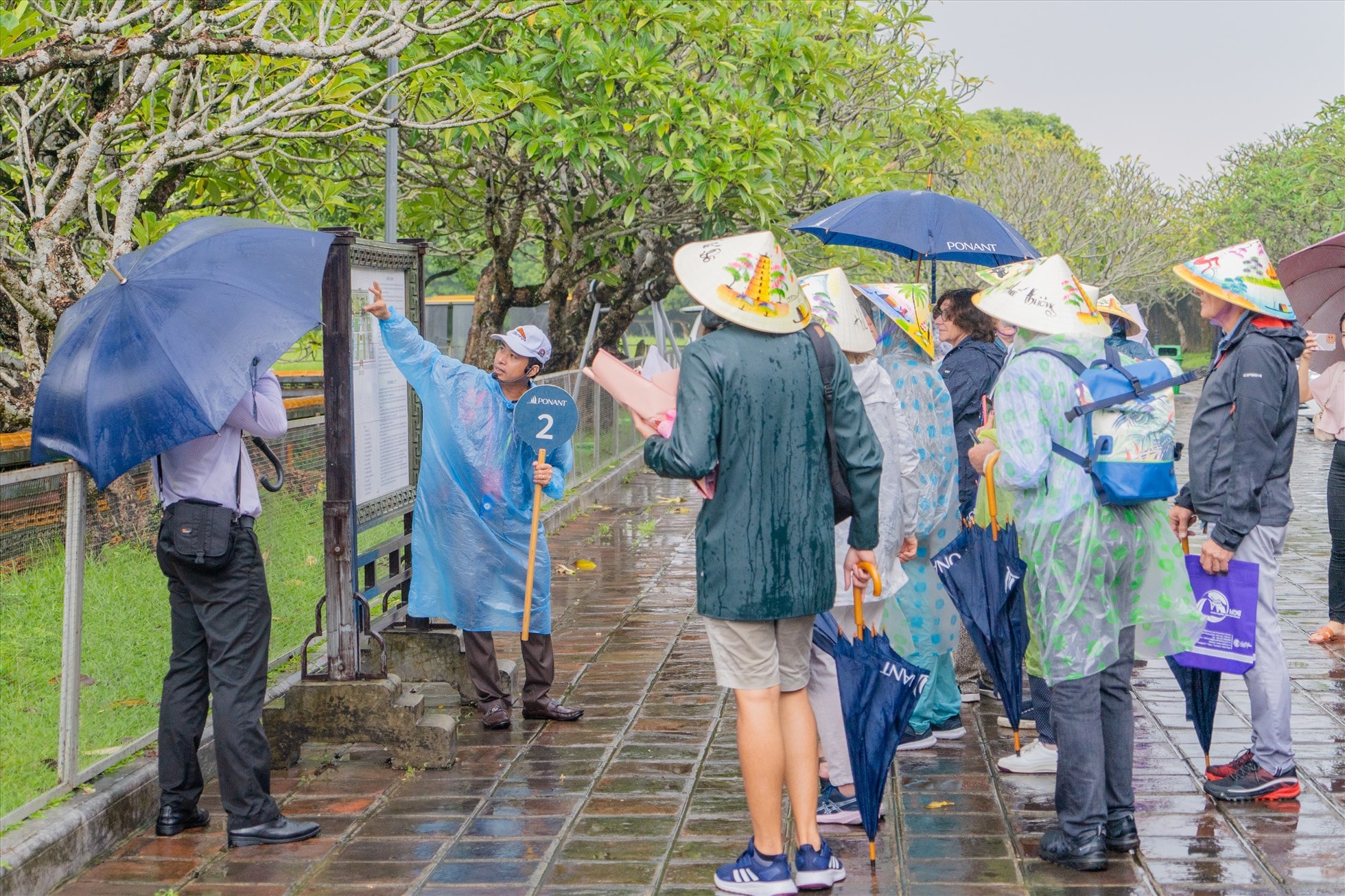 Travelers are advised to bring a light jacket and a hat